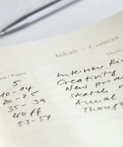 Anteckningsbok A4+ Leuchtturm1917 slim olinjerad Black