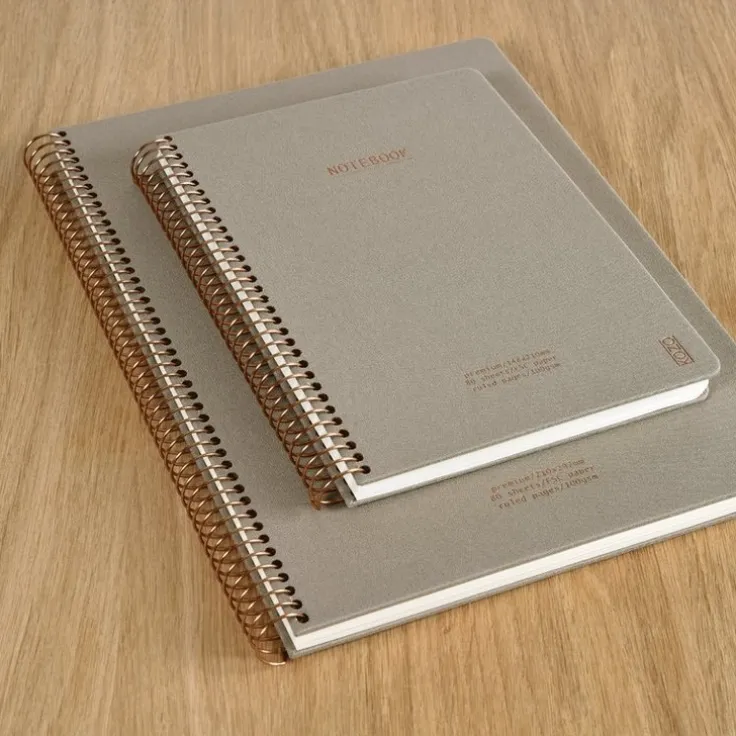 Anteckningsbok A4 linjerad spiral beige