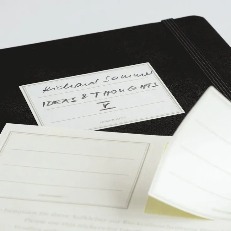 Anteckningsbok B5 Leuchtturm1917 dotted Black
