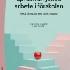 Språkfrämjande arbete i förskolan - Med läroplanen som grund